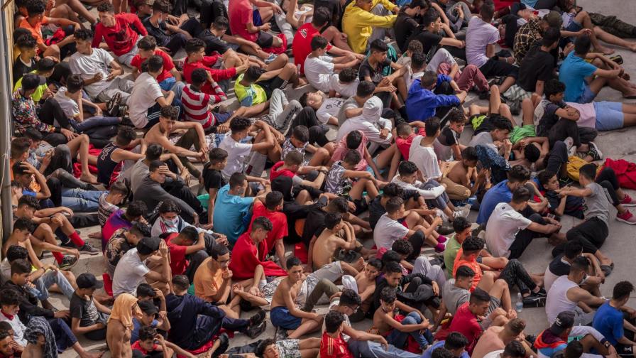 España defiende envío de niños migrantes solos a Marruecos