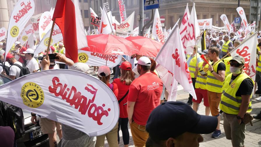 Mineros protestan en Polonia contra eliminación del carbón Mineros protestan en Polonia contra eliminación del carbón