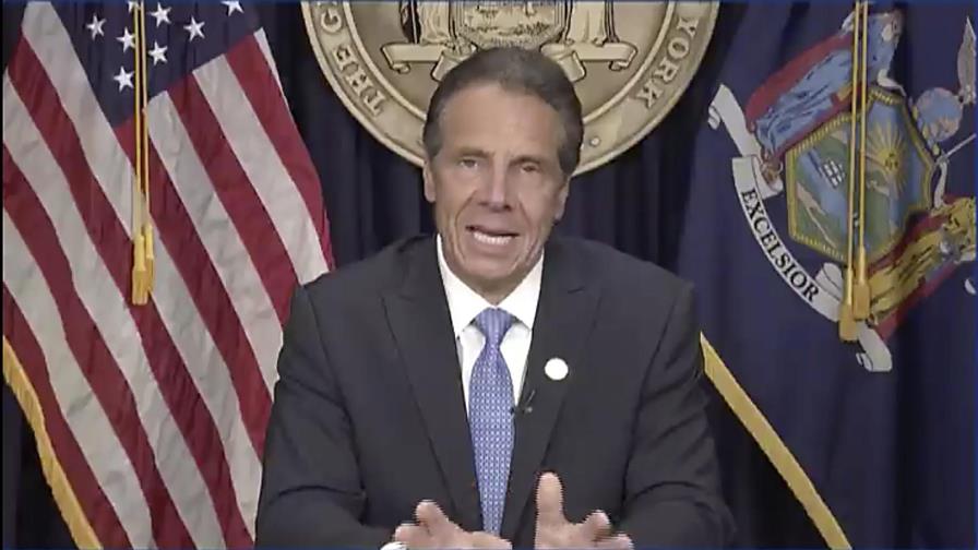 Renuncia gobernador de NY tras denuncias de acoso sexual