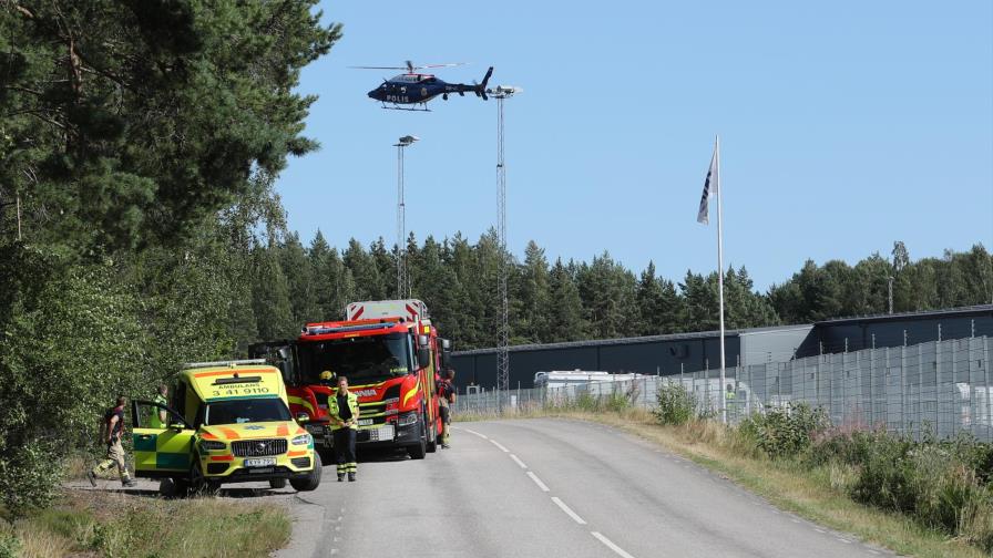 Reclusos toman a dos guardias de prisión sueca como rehenes