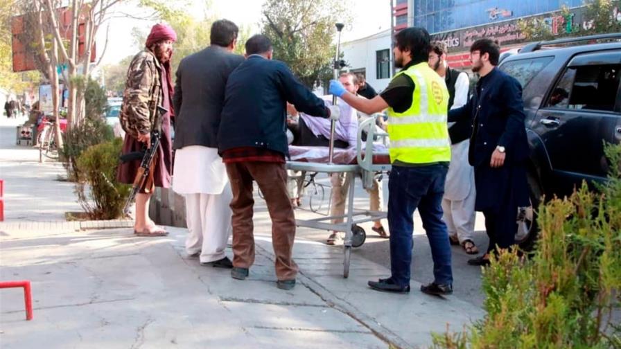 Ataque suicida contra un hospital militar deja al menos 25 muertos en Kabul