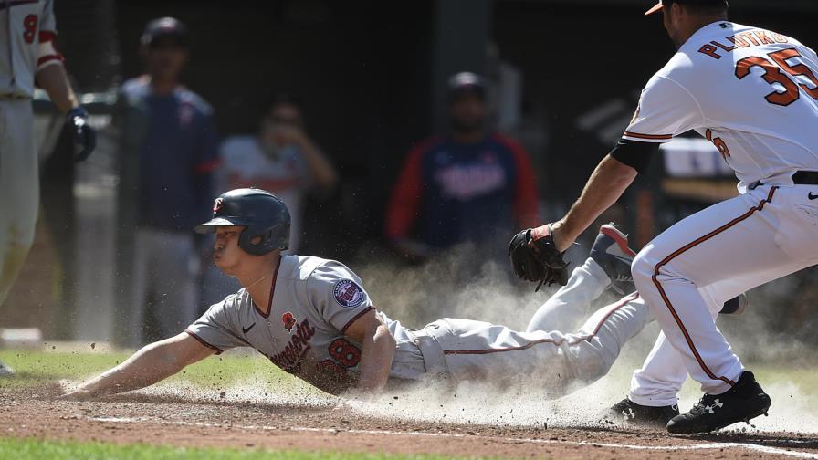 Mellizos ganan en extras, Orioles suman 14 derrotas seguidas