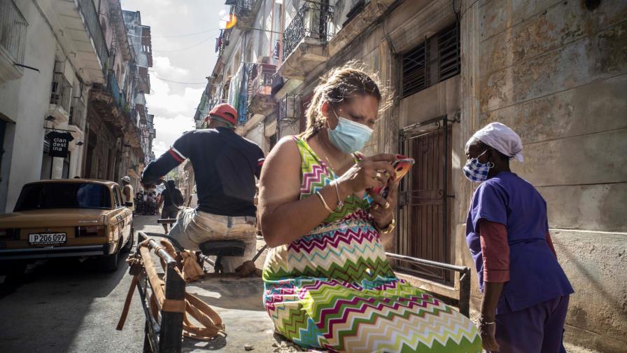 Cuba brinda por su éxito con el COVID y se apresta a reforma monetaria y salarial