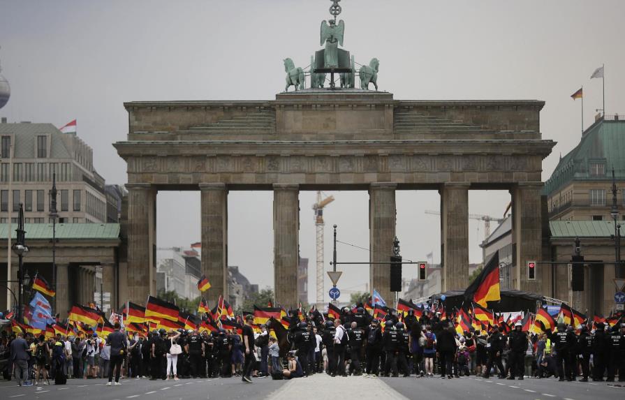 Extrema derecha alemana la emprende contra la inmigración