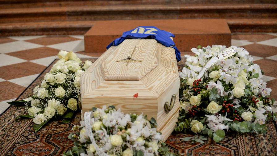 Mientras era su sepelio, roban en la casa de Paolo Rossi