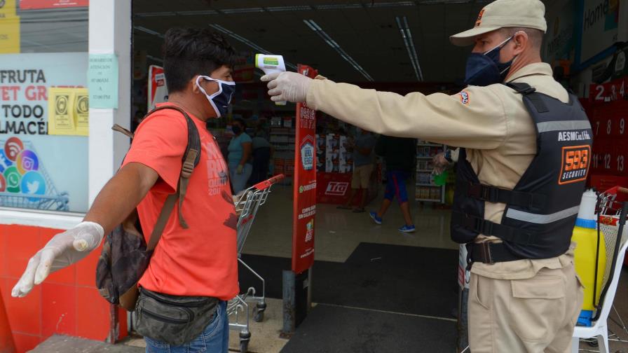 Ecuador reporta 2.334 muertos y 30.486 contagiados por coronavirus