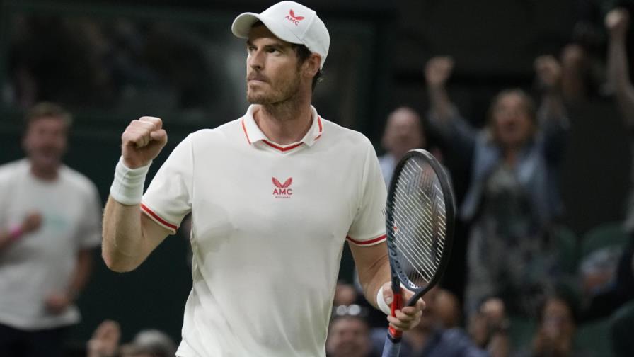 Regresa Wimbledon bajo la lluvia y con triunfo de Djokovic Regresa Wimbledon bajo la lluvia y con triunfo de Djokovic