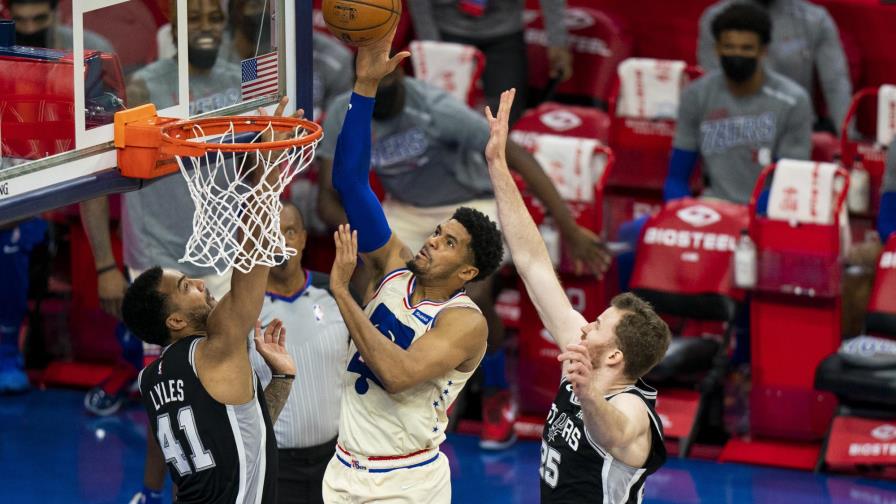 Vídeo | 76ers superan a Spurs pese a ausencia del lesionado Embiid
