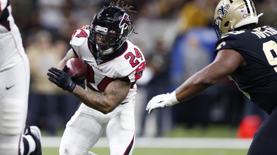 Vuelve Freeman a práctica con Falcons, Jones sigue fuera