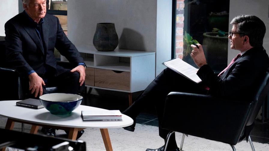 Alec Baldwin: “Alguien es responsable de tiroteo” pero “no yo”