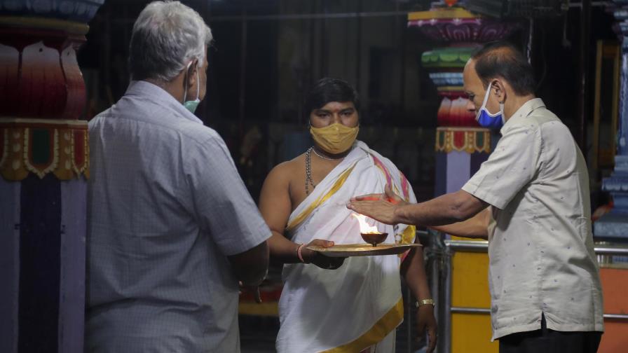 India suma 83.000 nuevos casos pero bajan los contagios