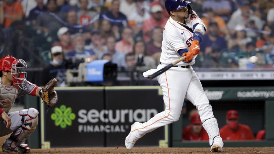 Astros se imponen pese a estupenda labor de Ohtani