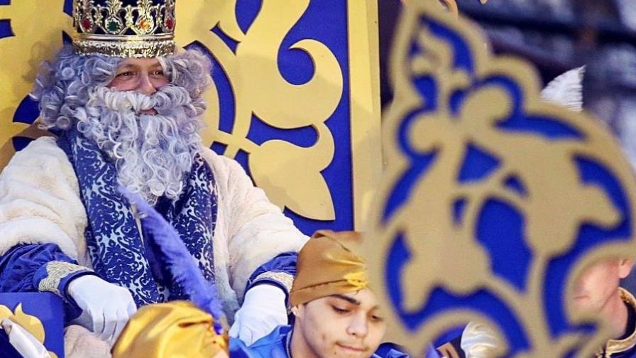 Alejandro Sanz se luce como Rey Mago en España