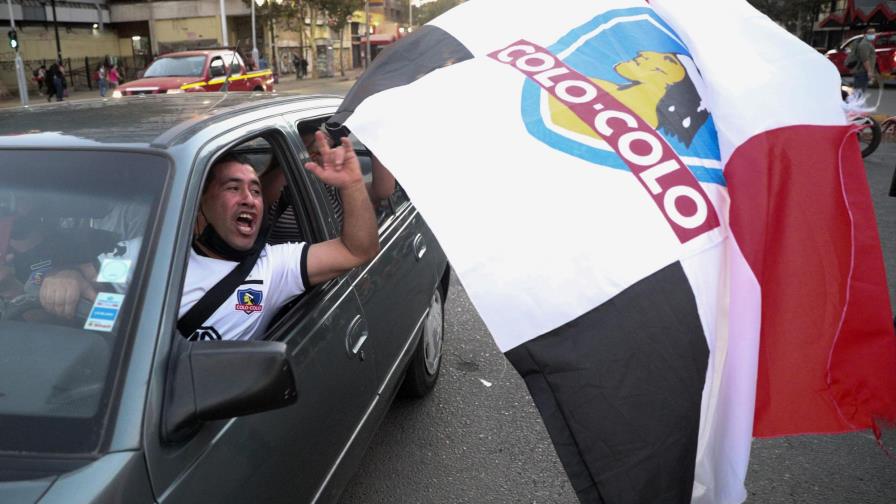 Colo Colo evita descenso inédito en Chile