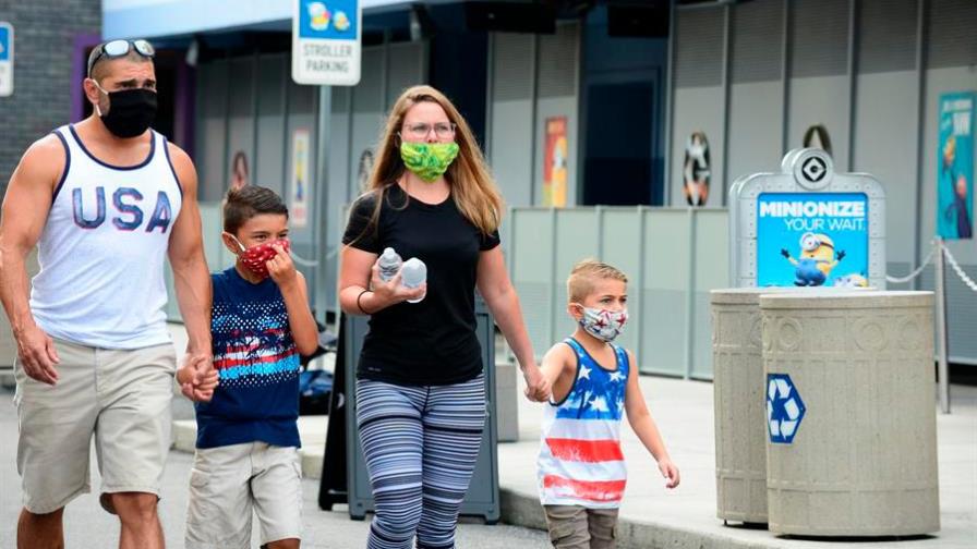 Florida va de récord en récord en casos nuevos de COVID-19