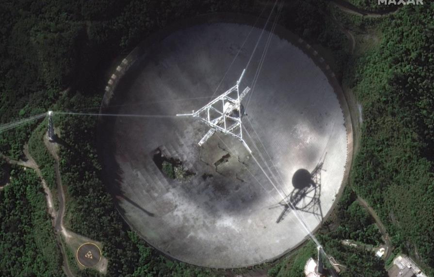 Se termina de derrumbar telescopio de Arecibo, Puerto Rico