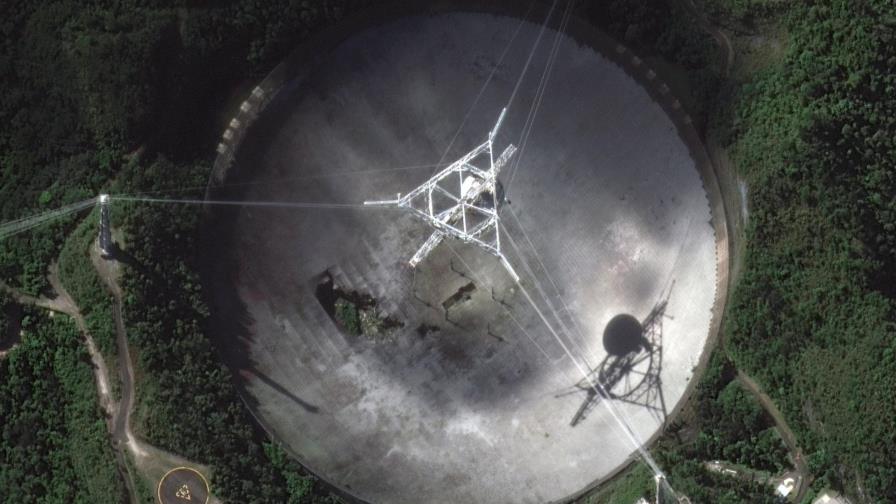 Se termina de derrumbar telescopio de Arecibo, Puerto Rico