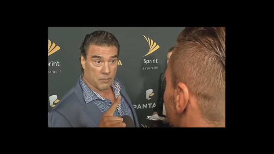 El actor Eduardo Yáñez vuelve a golpear un reportero y todo fue captado en cámara El actor Eduardo Yáñez vuelve a golpear un reportero y todo fue captado en cámara