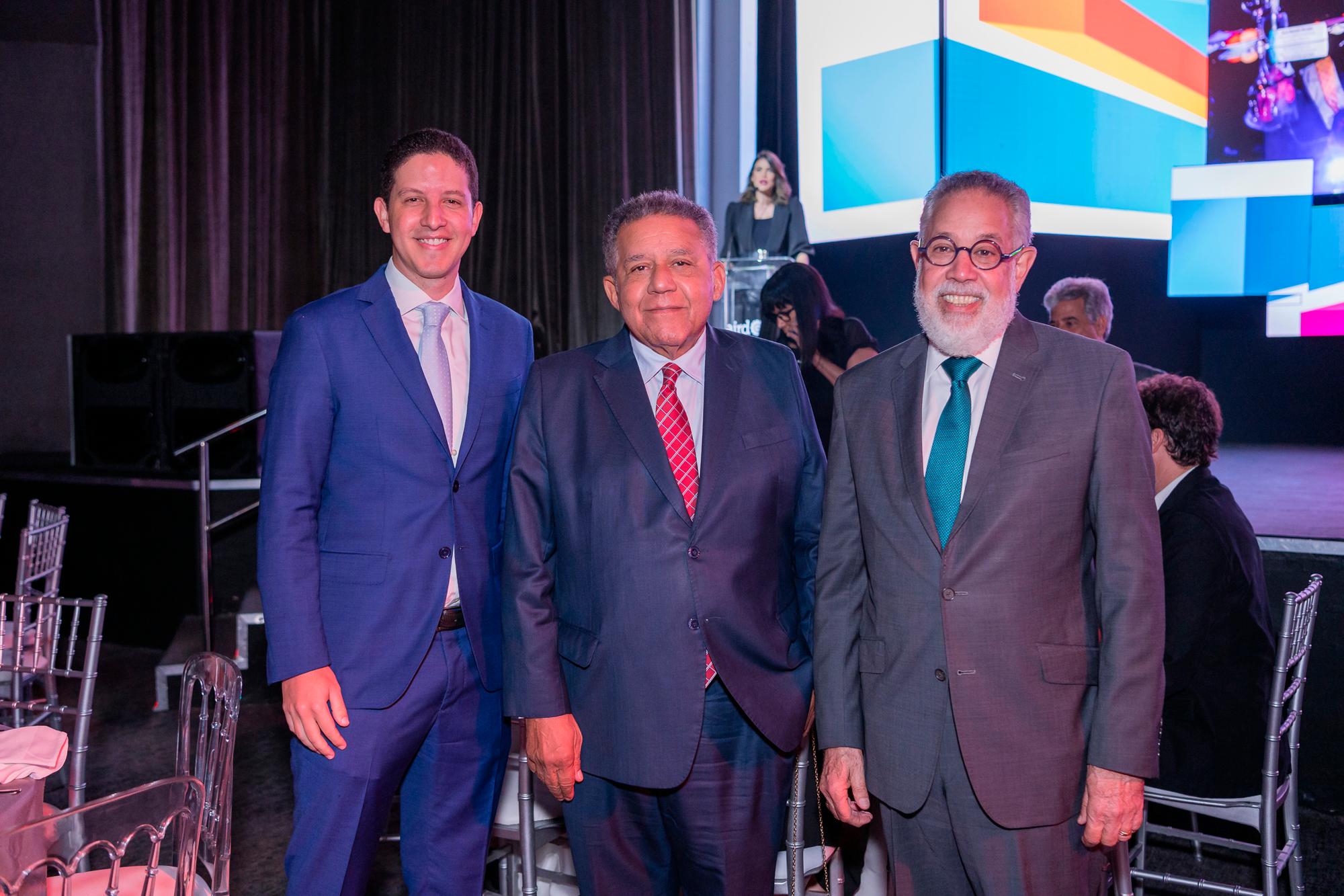 Mario Pujols, Juan Bolívar Díaz y Campos De Moya.