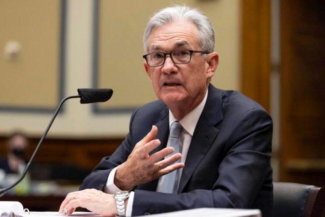 Powell apunta a final de año para empezar a retirar los estímulos monetarios
