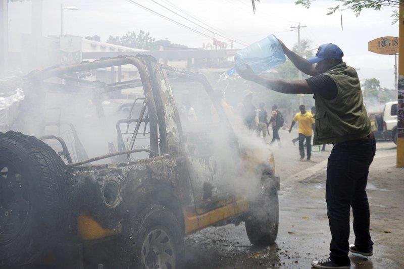 Continúan las protestas en Haití; exigen renuncia de presidente