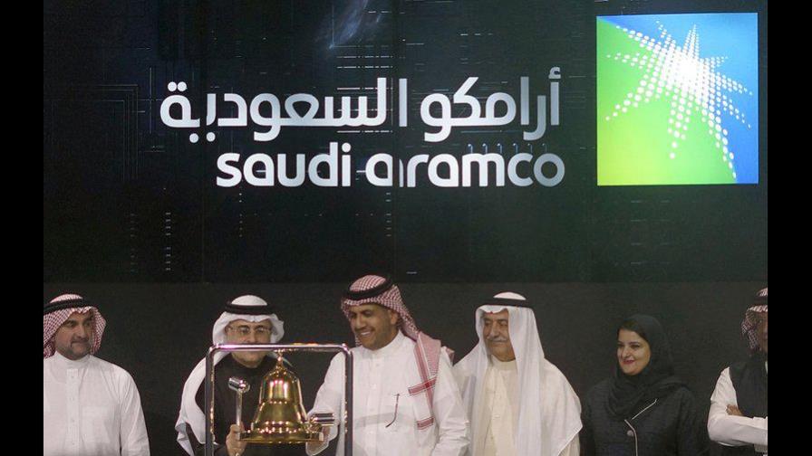 Trump espera que Arabia Saudí y Rusia recorten oferta de crudo