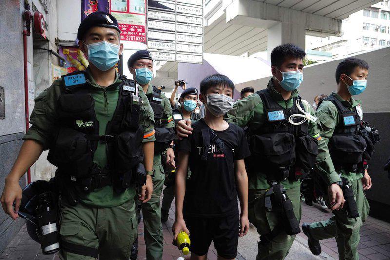 Arrestos en primer aniversario de enfrentamientos en Hong Kong 