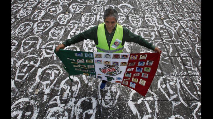 Familias esperan detenciones clave en caso Ayotzinapa