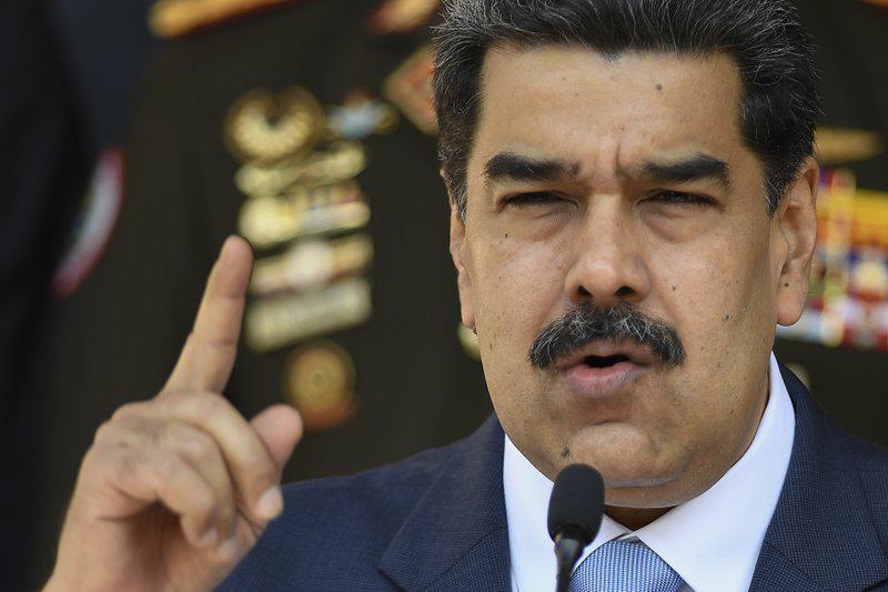 EEUU desplegará buques frente a Venezuela, según fuentes