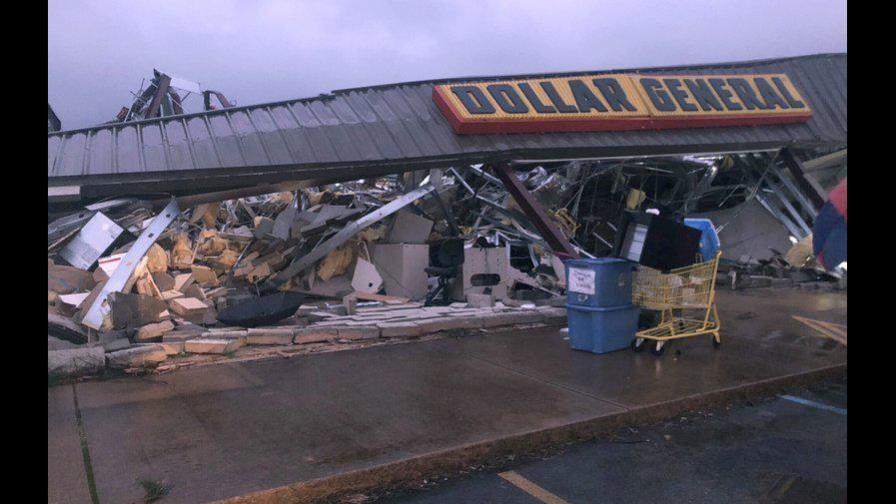 Tornado y tormentas causan daños en Mississippi y Alabama Tornado y tormentas causan daños en Mississippi y Alabama