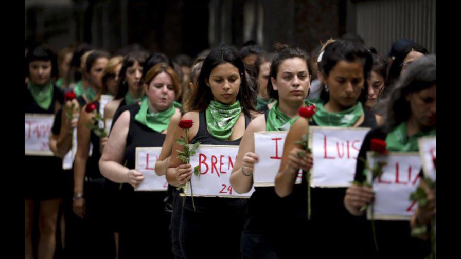 Coronavirus agrava violencia contra mujeres en Latinoamérica