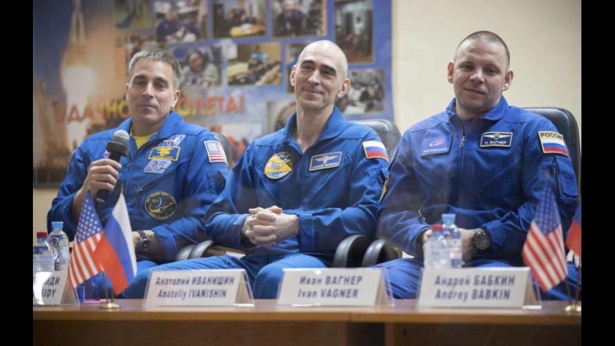 Tripulación de EEUU y Rusia arriba a la Estación Espacial