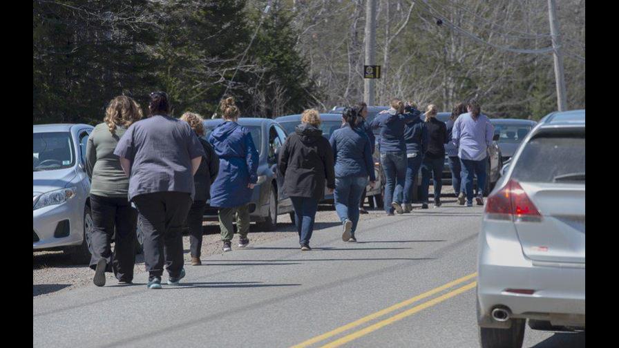 El saldo del peor tiroteo en la historia de Canadá se sitúa ya en 23 muertos
