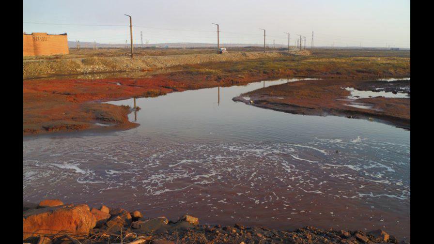 Detienen a gerentes tras derrame de combustible en Ártico Detienen a gerentes tras derrame de combustible en Ártico