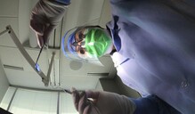Fue a sacarse cuatro muelas y termin&oacute; con lesiones permanentes tras ser operada por falso odont&oacute;logo