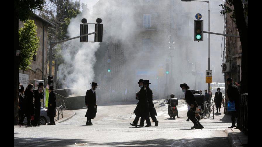 Religiosos protestan contra medidas sanitarias en Israel