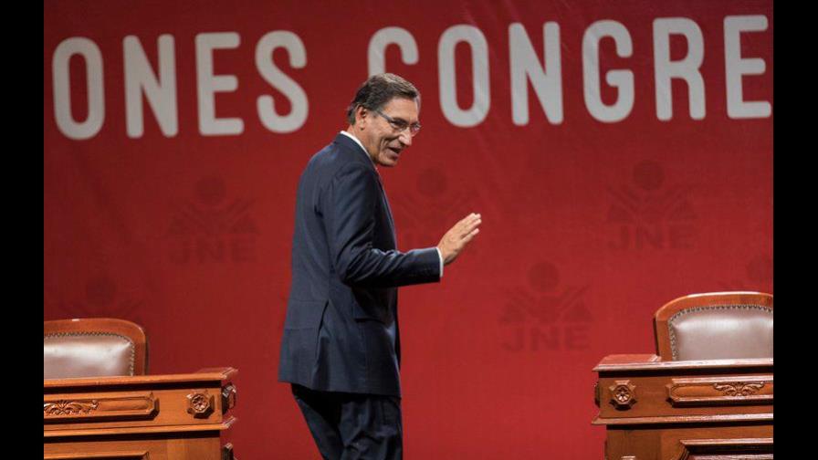 Piden 18 meses de cárcel para expresidente peruano Vizcarra