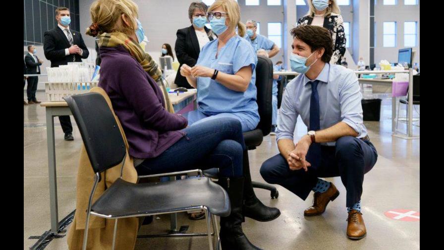 La incidencia por habitante de la covid-19 en Canadá supera a la de EE.UU.