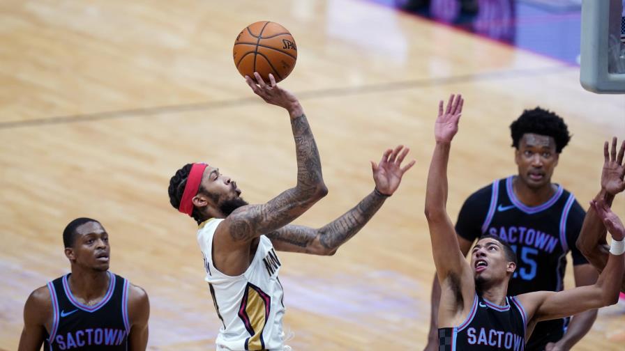 Ingram y Williamson conducen a Pelicans a triunfo ante Kings