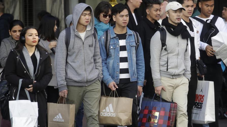 EEUU: Más personas hicieron compras de fin de año, en línea