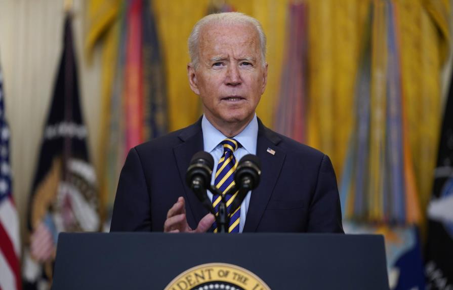 Biden informa salida de tropas de Afganistán será el 31 de agosto