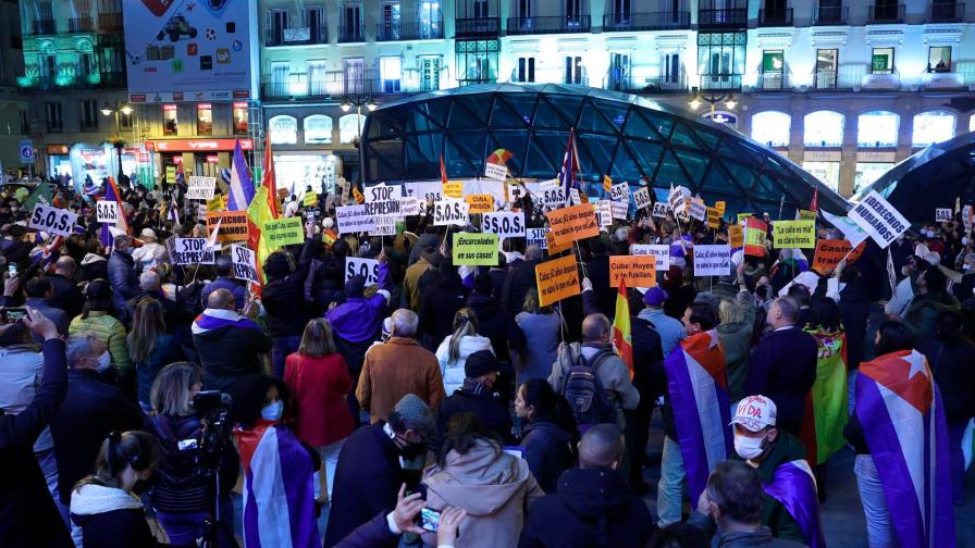 Denuncian al menos un centenar de detenidos en Cuba durante protesta del 15N