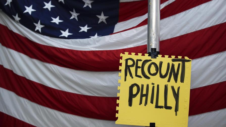 Campaña de Trump cambia demanda de votación en Pensilvania