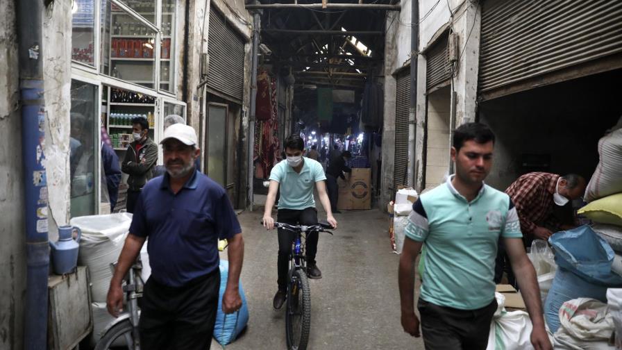 Los envíos a domicilio, claves en Irán durante la pandemia