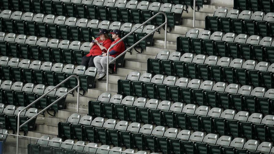Diamondbacks-Bravos, pospuesto por lluvia y granizo
