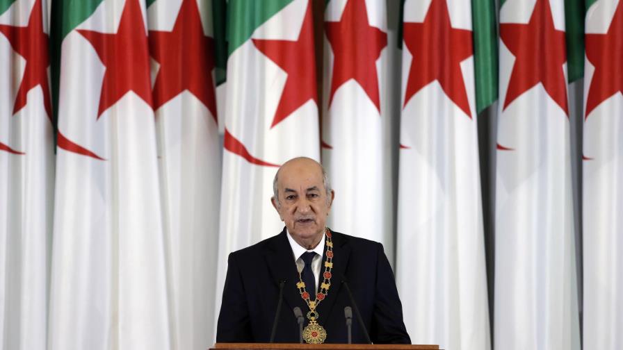 Presidente de Argelia tiene coronavirus