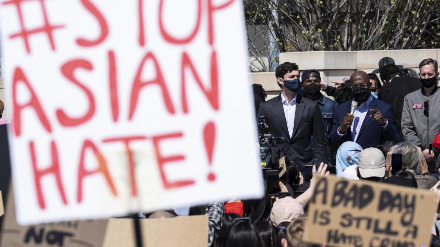 Cientos protestan en Atlanta contra crímenes de odio