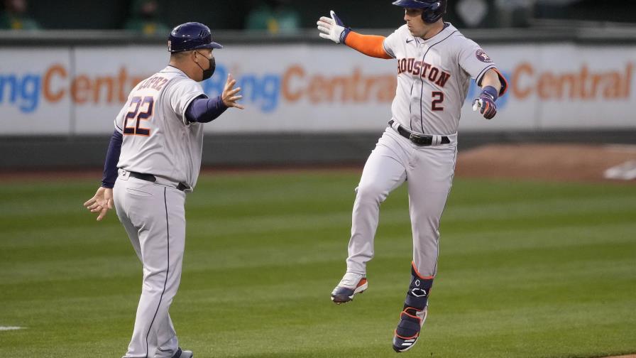 Bregman pega jonrón de nuevo; Astros vencen a Atléticos