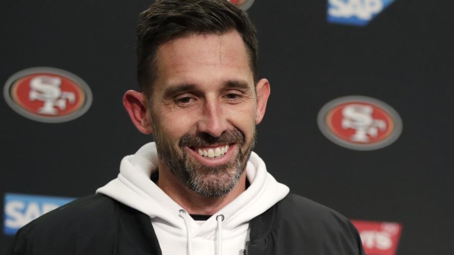 49ers extiende contrato del coach Kyle Shanahan hasta 2025