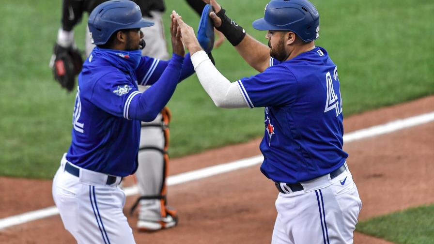 Walker luce en su debut con Azulejos, que vencen a Orioles